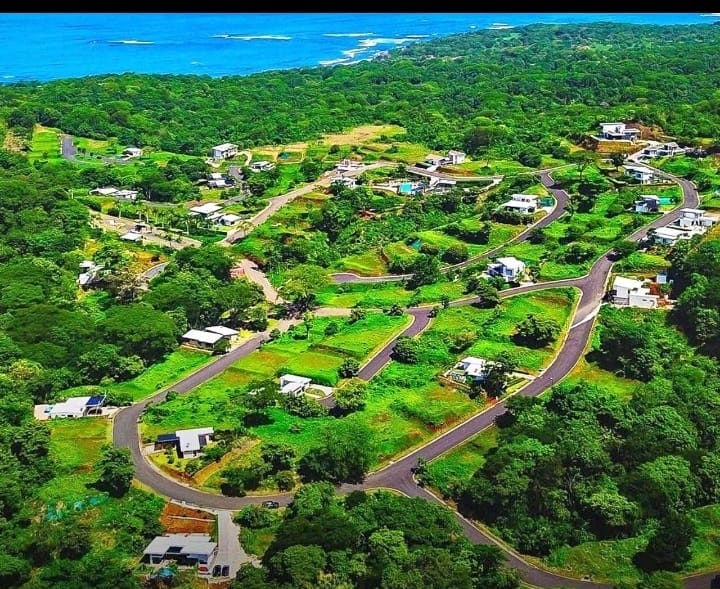 Lote en Condominio Lomas del Sol